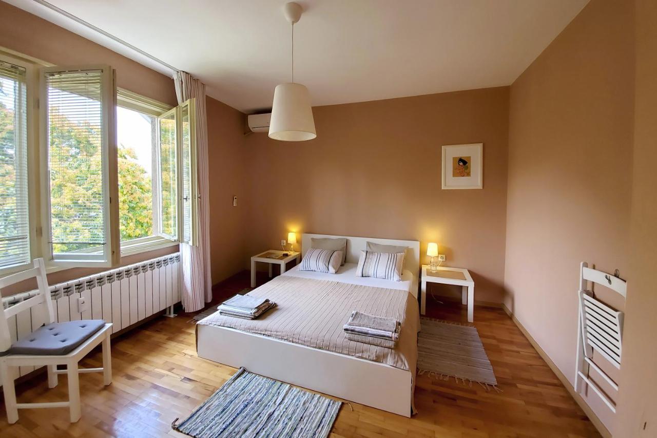 Sunny Central Apartment Sofia Bagian luar foto