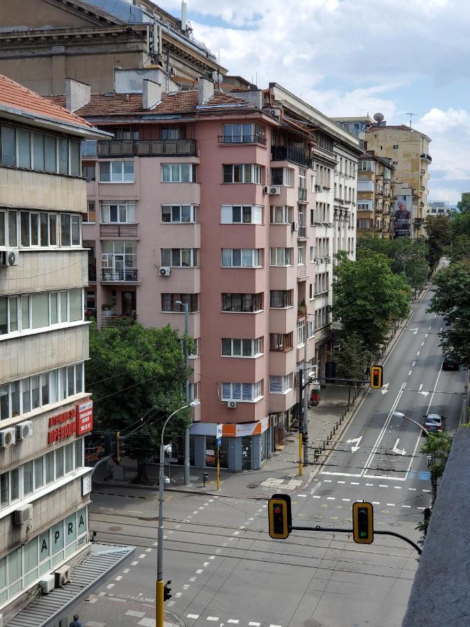 Sunny Central Apartment Sofia Bagian luar foto
