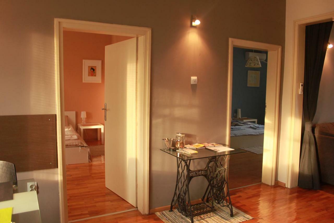 Sunny Central Apartment Sofia Bagian luar foto
